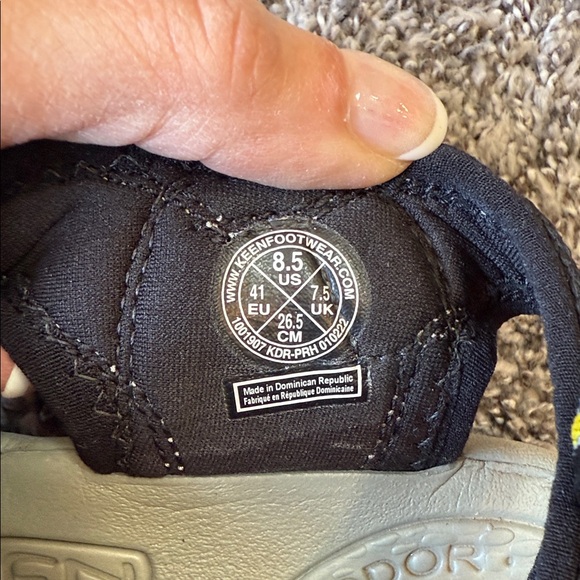 KEEN Men's Newport H2 Closed Toe Water Sandal EUC - Picture 12 of 12